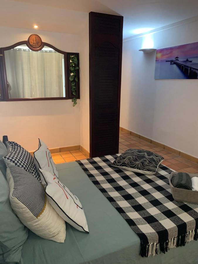 Apartament La Fraiche Rose La Trinité Zewnętrze zdjęcie