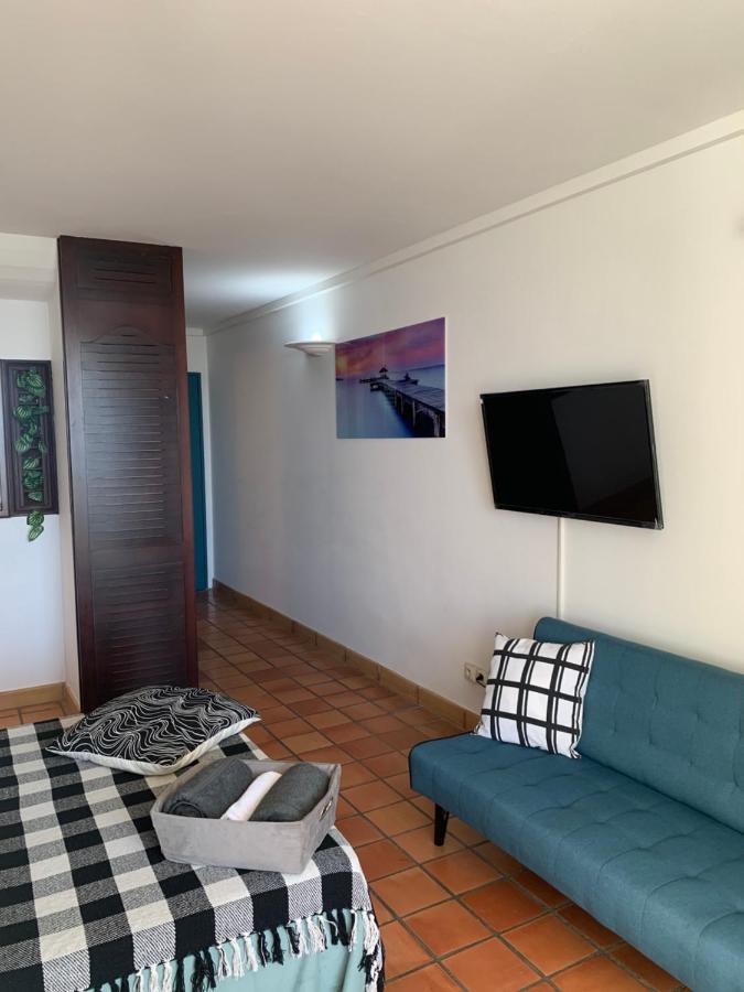 Apartament La Fraiche Rose La Trinité Zewnętrze zdjęcie