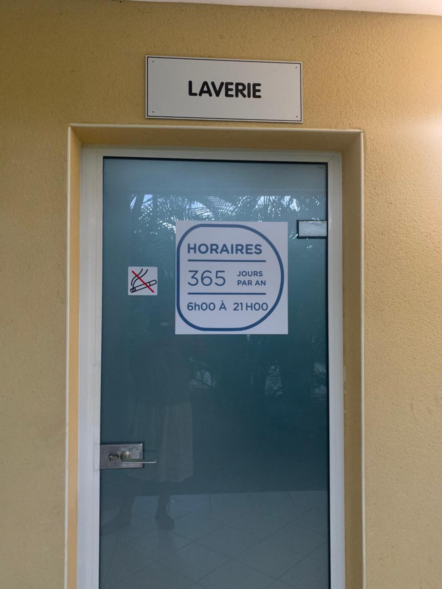 Apartament La Fraiche Rose La Trinité Zewnętrze zdjęcie